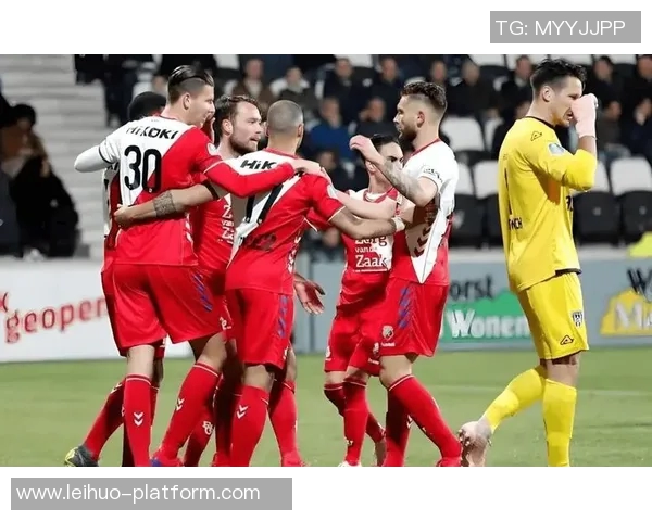 意甲精彩对决莱比锡大胜本菲卡全场沸腾逆转瞬间令人难忘